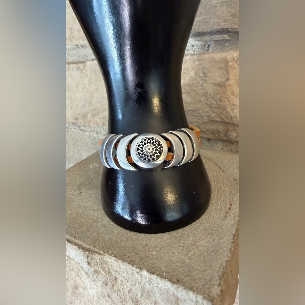 Native American Indian Leather Strap. Silver Bracelet. With Magnetic Closure.